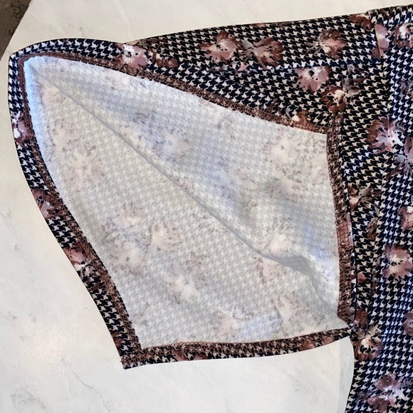 Ellen Tracy - blouse - Picture 4 of 4